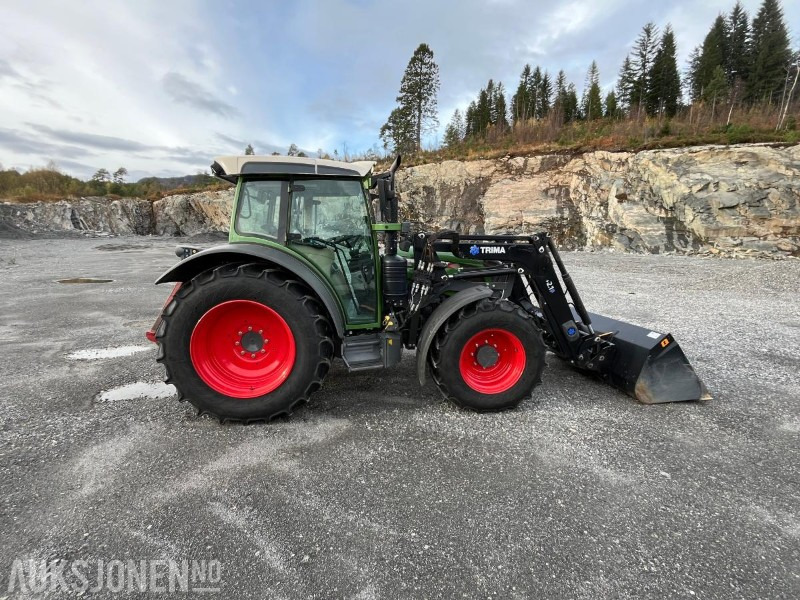 2021 Fendt 211 Vario med Trima frontlaster, hydraulisk toppstag, triangel og skuffe - Farm tractor: picture 3 2021 Fendt 211 Vario med Trima frontlaster, hydraulisk toppstag, triangel og skuffe - Farm tractor: picture 3