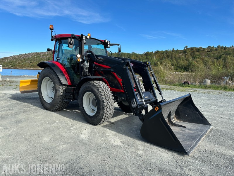 2023 Valtra A95 - Mye utstyr, lite brukt - Farm tractor: picture 2 2023 Valtra A95 - Mye utstyr, lite brukt - Farm tractor: picture 2