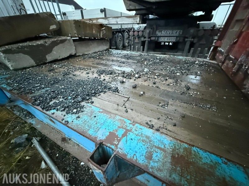 40 Fots flak til sidelaster - med støttelabber - Flatbed body: picture 3 40 Fots flak til sidelaster - med støttelabber - Flatbed body: picture 3