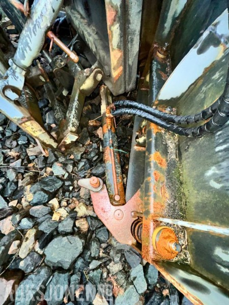 Agricultural machinery 1999 Tellefsdal vikeplog - V3000 HS - Med paralellogram - Hydraulisk løft - feste for brøyteplate: picture 15