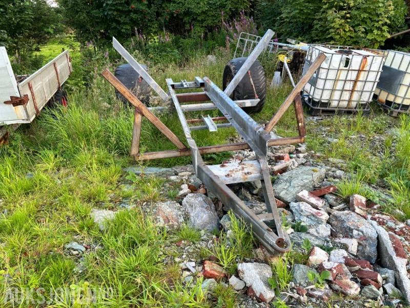 2000 Moi Tømmerhenger - Agricultural machinery: picture 1 2000 Moi Tømmerhenger - Agricultural machinery: picture 1