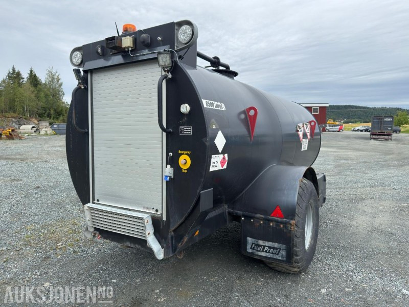 2016 FUEL PROOF DIESELTANK TRAKTOR - Agricultural machinery: picture 4 2016 FUEL PROOF DIESELTANK TRAKTOR - Agricultural machinery: picture 4