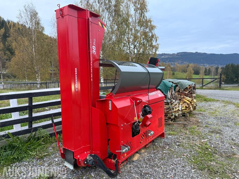 2024 Hakki pilke 38 pro vedmaskin m/flisavsug - Agricultural machinery: picture 2 2024 Hakki pilke 38 pro vedmaskin m/flisavsug - Agricultural machinery: picture 2