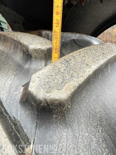 4 stk Michelin Axiobib 600/70R30 traktordekk -stått på fasttrac - Agricultural machinery: picture 5 4 stk Michelin Axiobib 600/70R30 traktordekk -stått på fasttrac - Agricultural machinery: picture 5