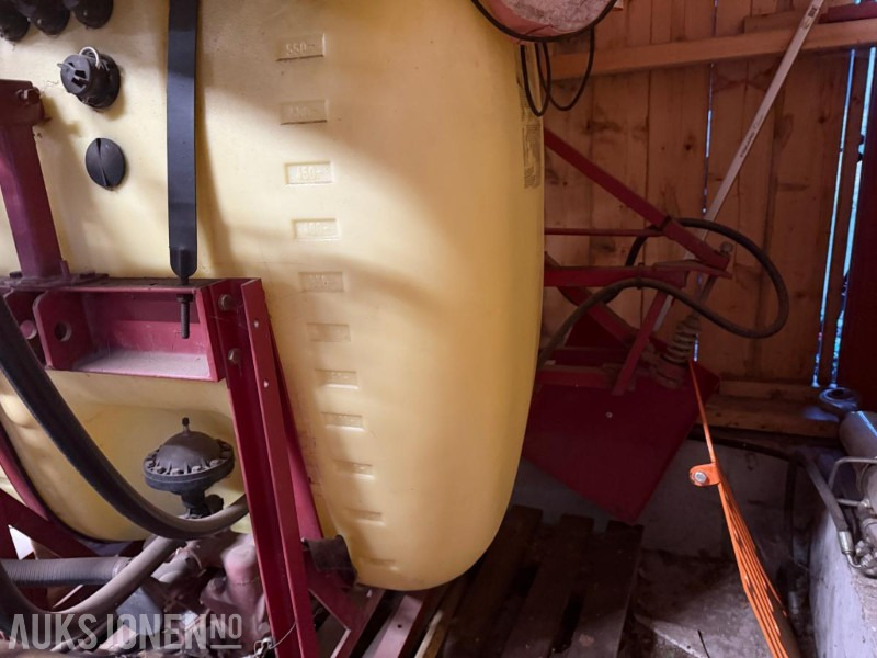 Hardi Åkersprøyte 600liter m/8meters bom - Agricultural machinery: picture 3 Hardi Åkersprøyte 600liter m/8meters bom - Agricultural machinery: picture 3