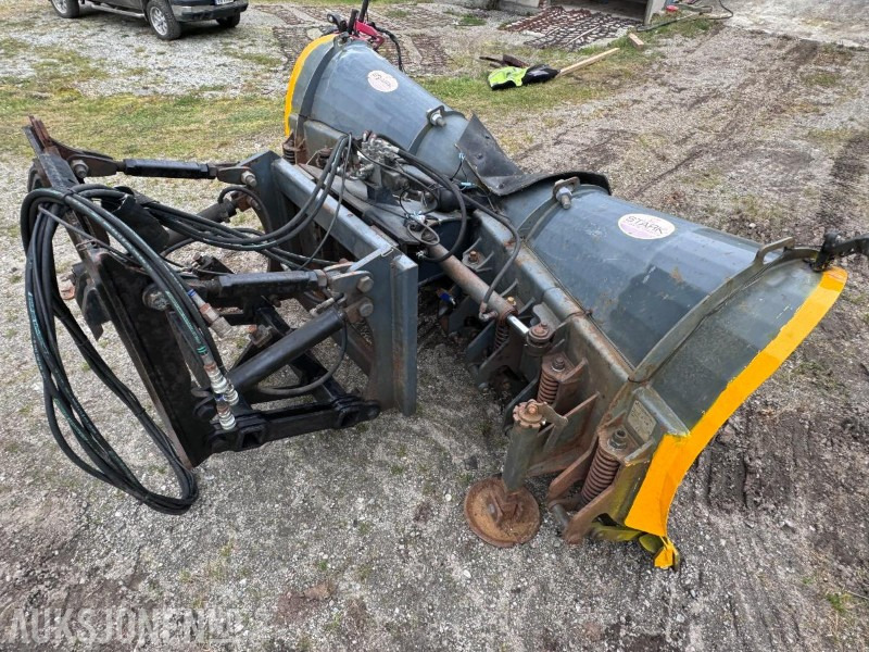 Lametal Stark - V-plog / snøplog med parallellogram og feste for brøyteplate - Agricultural machinery: picture 4 Lametal Stark - V-plog / snøplog med parallellogram og feste for brøyteplate - Agricultural machinery: picture 4
