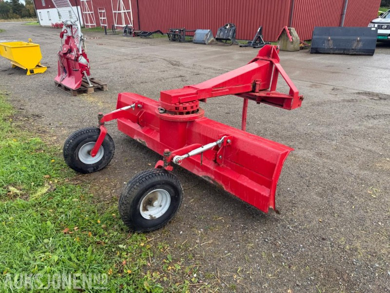 Planeringsskjær til traktor - Agricultural machinery: picture 3 Planeringsskjær til traktor - Agricultural machinery: picture 3