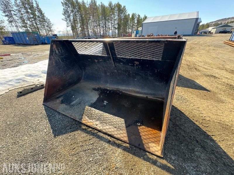 2000 UFO Hjullasterskuff - Attachment for Construction machinery: picture 1 2000 UFO Hjullasterskuff - Attachment for Construction machinery: picture 1