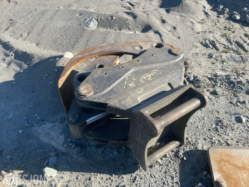 2017 Andre Hydraulisk klype med S-feste - Attachment for Construction machinery: picture 1 2017 Andre Hydraulisk klype med S-feste - Attachment for Construction machinery: picture 1