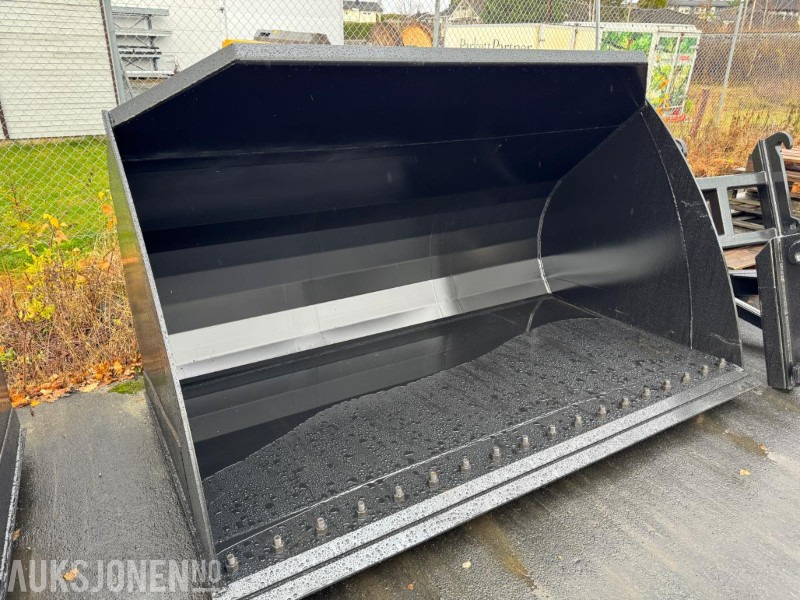 2025 Hjullasterskuffe med BM feste og utskiftbar kniv - Attachment for Construction machinery: picture 2 2025 Hjullasterskuffe med BM feste og utskiftbar kniv - Attachment for Construction machinery: picture 2