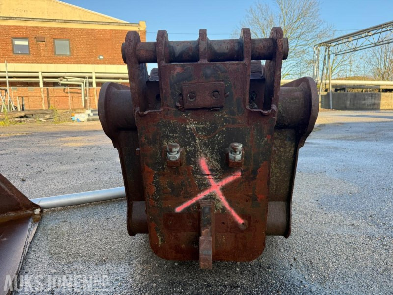 Graveskuff m/S-50 feste. - Attachment for Construction machinery: picture 4 Graveskuff m/S-50 feste. - Attachment for Construction machinery: picture 4