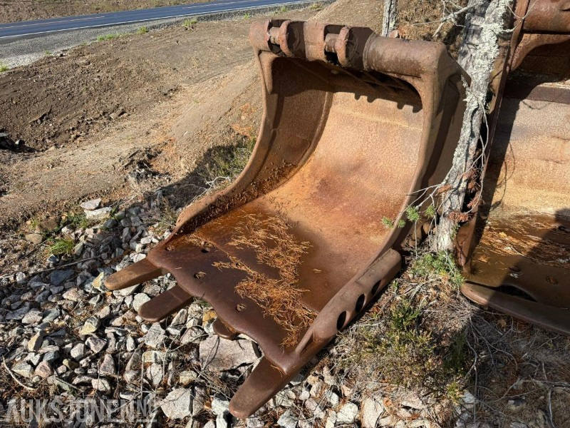 Klepp Mek Graveskuffe med KM feste - Attachment for Construction machinery: picture 2 Klepp Mek Graveskuffe med KM feste - Attachment for Construction machinery: picture 2