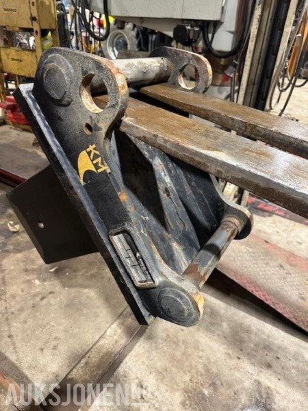 Klepp Mekk. Vedkløver med kombigrind 50 og 60 feste. - Attachment for Construction machinery: picture 4 Klepp Mekk. Vedkløver med kombigrind 50 og 60 feste. - Attachment for Construction machinery: picture 4