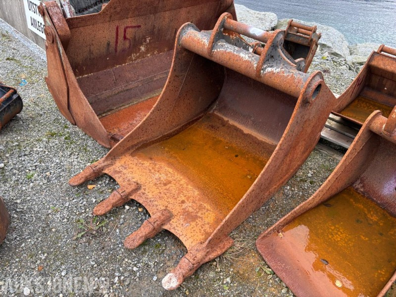 Redskapsparti S60. 2 Graveskuffer. Kabelskuff - Attachment for Construction machinery: picture 2 Redskapsparti S60. 2 Graveskuffer. Kabelskuff - Attachment for Construction machinery: picture 2
