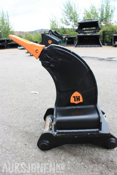 S60 Ripper for 10-14 tonn maskin - Attachment for Construction machinery: picture 2 S60 Ripper for 10-14 tonn maskin - Attachment for Construction machinery: picture 2