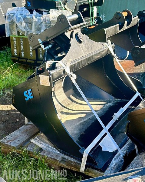 SE Hydraulisk pusskuff S40 - Attachment for Construction machinery: picture 2 SE Hydraulisk pusskuff S40 - Attachment for Construction machinery: picture 2