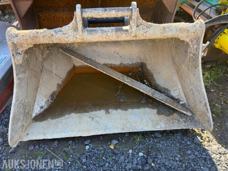 Skuffe m/S60 feste 145cm bredde - Attachment for Construction machinery: picture 2 Skuffe m/S60 feste 145cm bredde - Attachment for Construction machinery: picture 2
