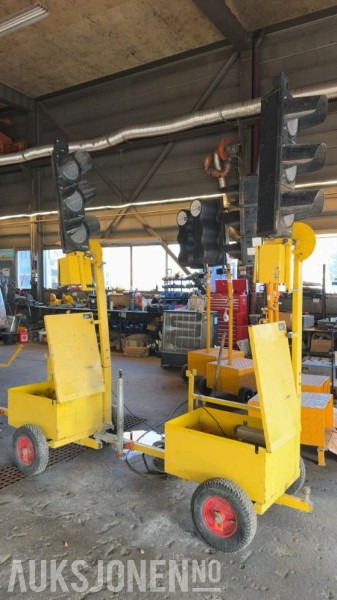 Berlex sett med trafikklys - Construction equipment: picture 1 Berlex sett med trafikklys - Construction equipment: picture 1