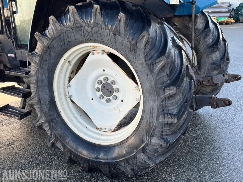 Farm tractor Ford 6640 SLE traktor / Trima frontlaster: picture 13