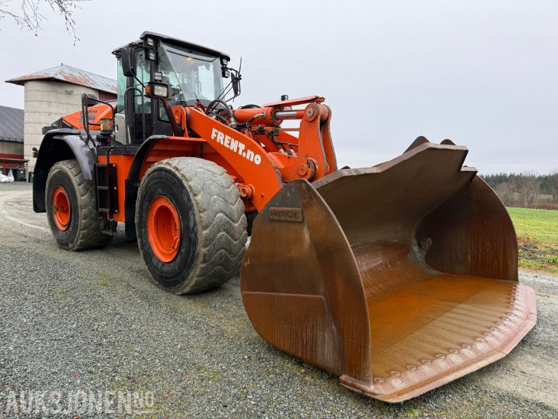 Hitachi ZW 310-6 Lite timer etter alder - kun 4242t - Excavator: picture 3 Hitachi ZW 310-6 Lite timer etter alder - kun 4242t - Excavator: picture 3