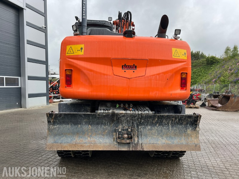 Hitachi ZX140W-5B Engcon tilt, fast puss - Excavator: picture 4 Hitachi ZX140W-5B Engcon tilt, fast puss - Excavator: picture 4