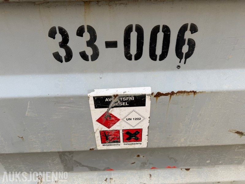 KN dieseltank 1000L med pumpe, filter, slange og pistol - Construction equipment: picture 5 KN dieseltank 1000L med pumpe, filter, slange og pistol - Construction equipment: picture 5