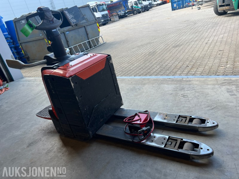 2023 Toyota Toyota LPE 200 - Material handling equipment: picture 3 2023 Toyota Toyota LPE 200 - Material handling equipment: picture 3