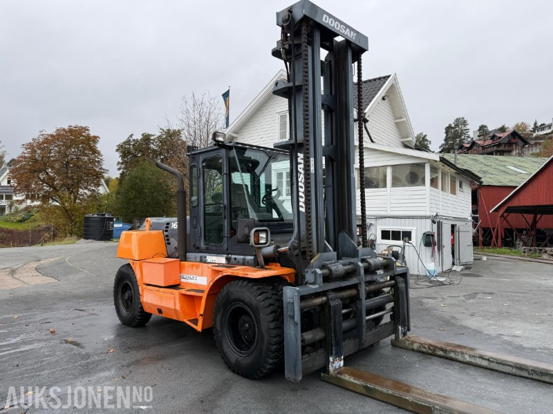 Material handling equipment Doosan D160S-5 - 867 timer - Ny godkjenning- gaffel forlengere: picture 6 Material handling equipment Doosan D160S-5 - 867 timer - Ny godkjenning- gaffel forlengere: picture 6