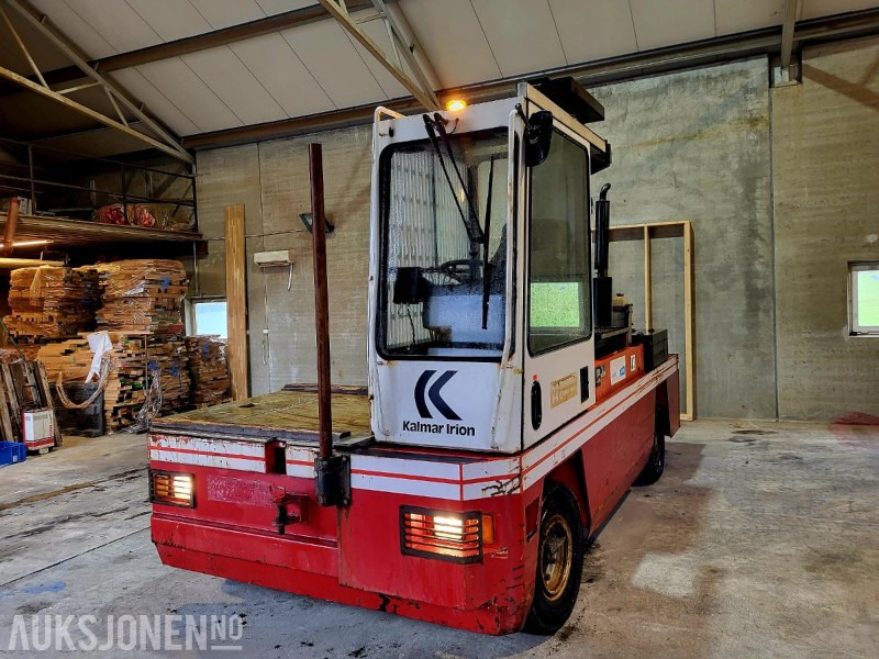 Kalmar DSA70 kun 2200 timer - sidelaster - 7 tonn løftekapasitet. - Material handling equipment: picture 3 Kalmar DSA70 kun 2200 timer - sidelaster - 7 tonn løftekapasitet. - Material handling equipment: picture 3