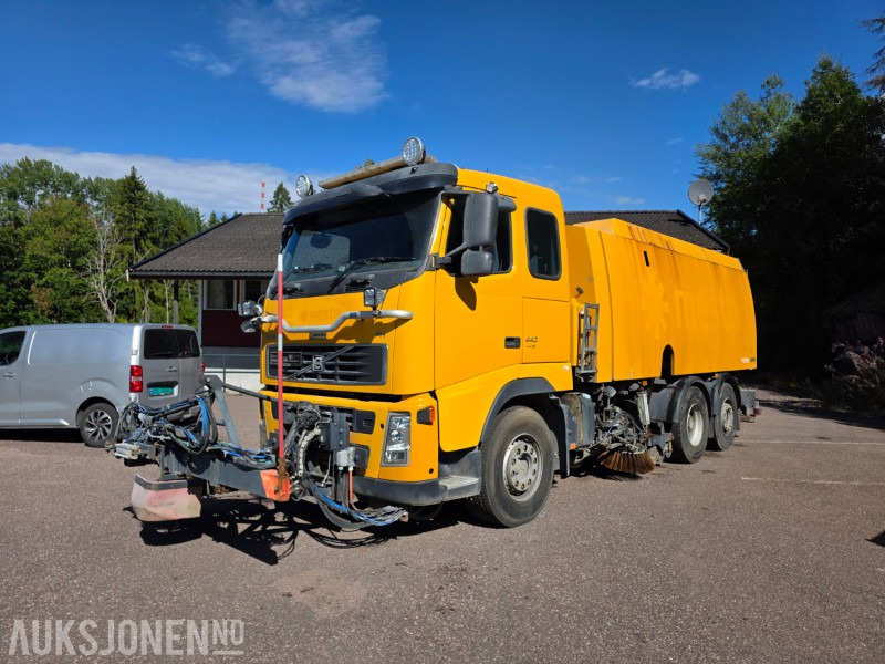 2007 Volvo FH440 Feiebil - Euro5T - 3 akslet - 265900km - Municipal/ Special vehicle: picture 1 2007 Volvo FH440 Feiebil - Euro5T - 3 akslet - 265900km - Municipal/ Special vehicle: picture 1