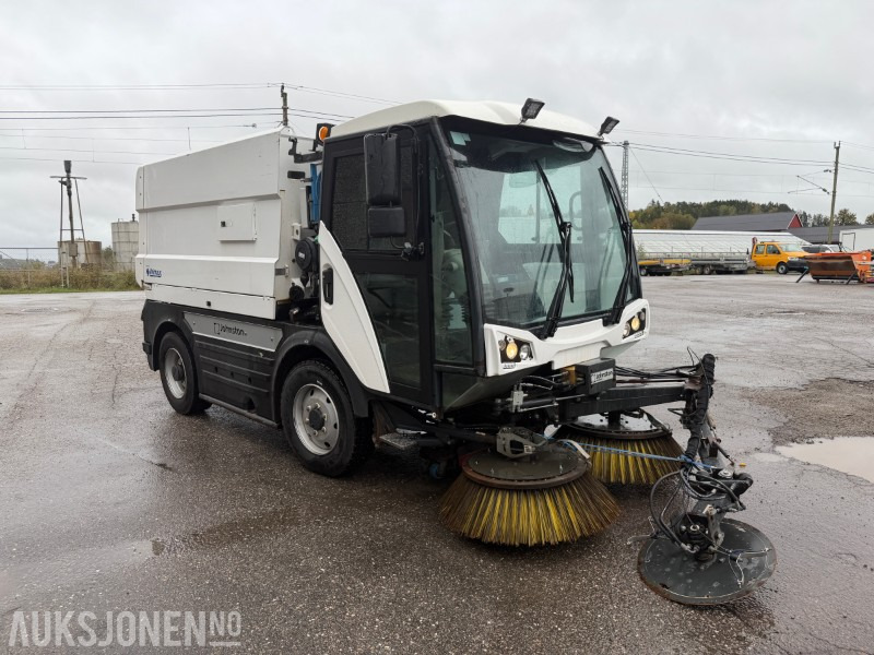 Municipal/ Special vehicle 2017 JOHNSTON C401 Kompaktfeiemaskin 5,6 m3: picture 8