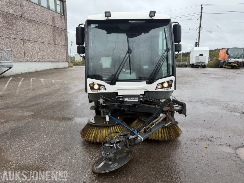 Municipal/ Special vehicle 2017 JOHNSTON C401 Kompaktfeiemaskin 5,6 m3: picture 9
