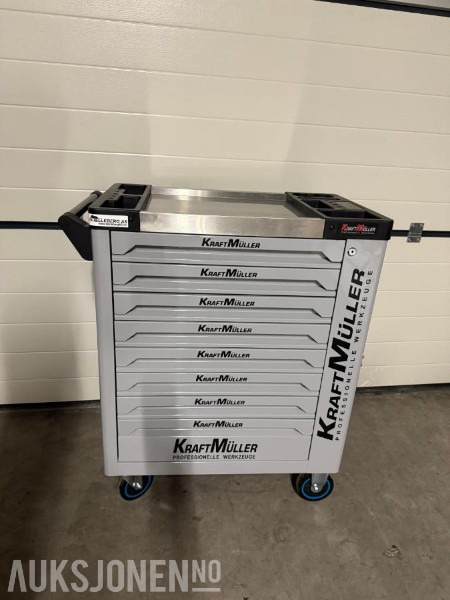 Construction equipment Nytt Verktøyskap KM-1745 8/8 Proline: picture 1