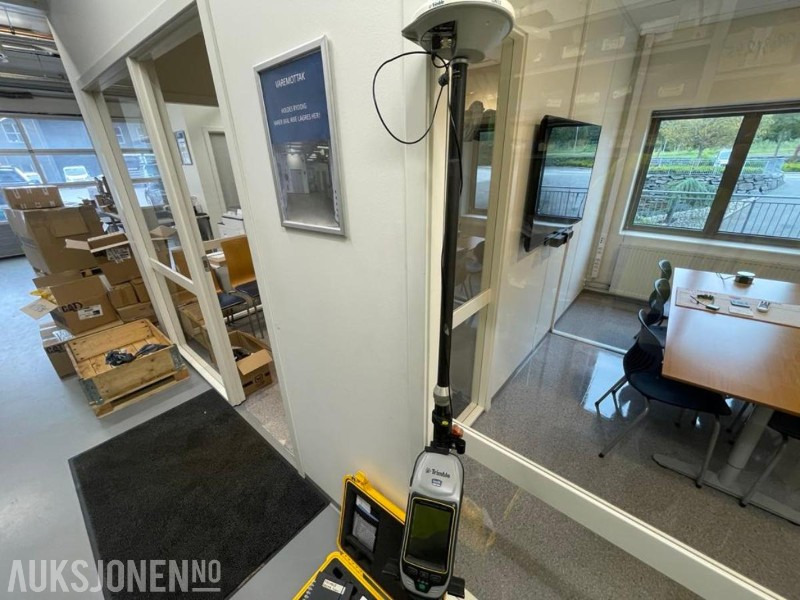 TRIMBLE GEO EXPLORER MED ZEPHYR MODEL2 ANTENNE - Construction equipment: picture 3 TRIMBLE GEO EXPLORER MED ZEPHYR MODEL2 ANTENNE - Construction equipment: picture 3