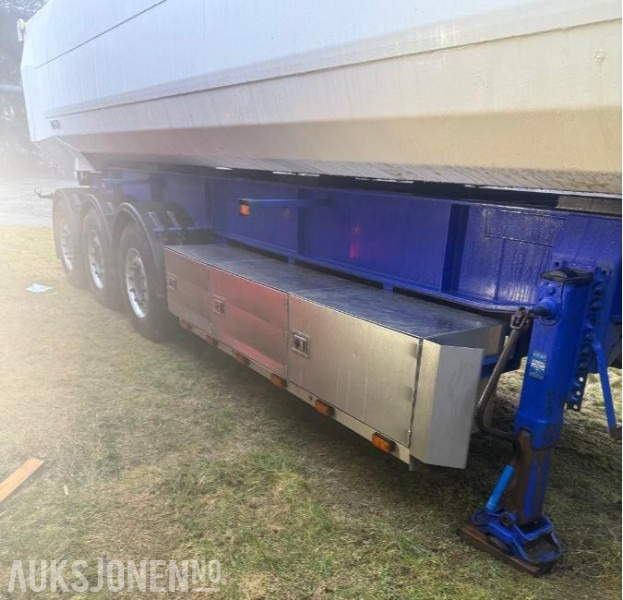 2007 MAUR tippsemi – sving på bakre aksel – EU til 11/2026 - Trailer: picture 5 2007 MAUR tippsemi – sving på bakre aksel – EU til 11/2026 - Trailer: picture 5