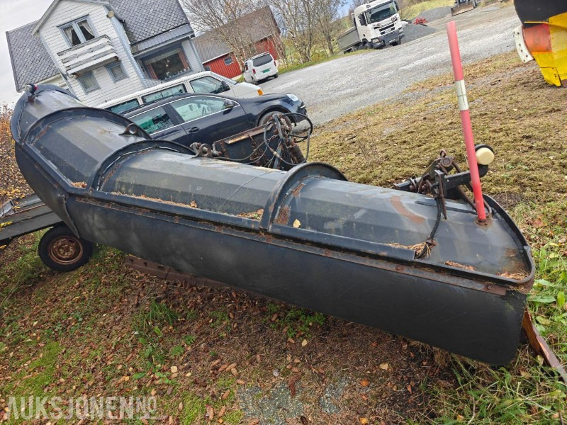 2004 Tellefsdal diagonalplog / snøplog - P HD - Bredde 3600 mm - Parallelllogram - Truck: picture 2 2004 Tellefsdal diagonalplog / snøplog - P HD - Bredde 3600 mm - Parallelllogram - Truck: picture 2