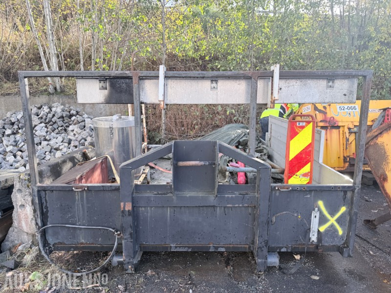 2005 Krokflak med karmer - Truck: picture 2 2005 Krokflak med karmer - Truck: picture 2