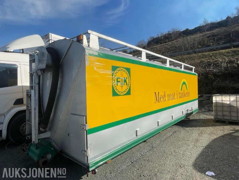 2005 Tank til mel og korn - Bulk-transport - 35 000 liter - Tipp kydraulikk - 7 rom - Kamera - Sluser - Hjelperamme. - Truck: picture 1 2005 Tank til mel og korn - Bulk-transport - 35 000 liter - Tipp kydraulikk - 7 rom - Kamera - Sluser - Hjelperamme. - Truck: picture 1
