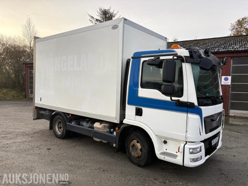 2013 MAN TGL 3 seter Euro6 4X2 skap m/varme og innredning - Truck: picture 4 2013 MAN TGL 3 seter Euro6 4X2 skap m/varme og innredning - Truck: picture 4
