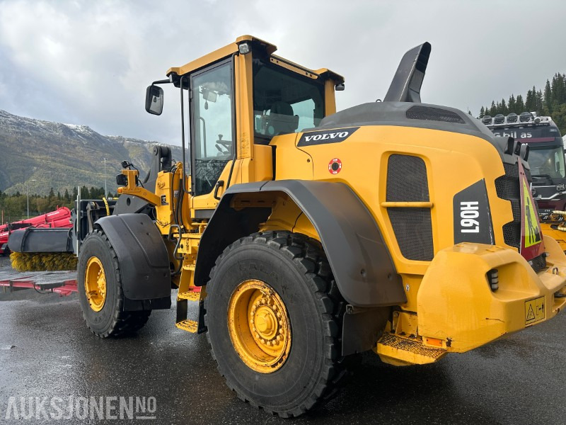 Volvo L90H HJULLASTER MED MYE UTSTYR - 7247 TIMER - Wheel loader: picture 3 Volvo L90H HJULLASTER MED MYE UTSTYR - 7247 TIMER - Wheel loader: picture 3