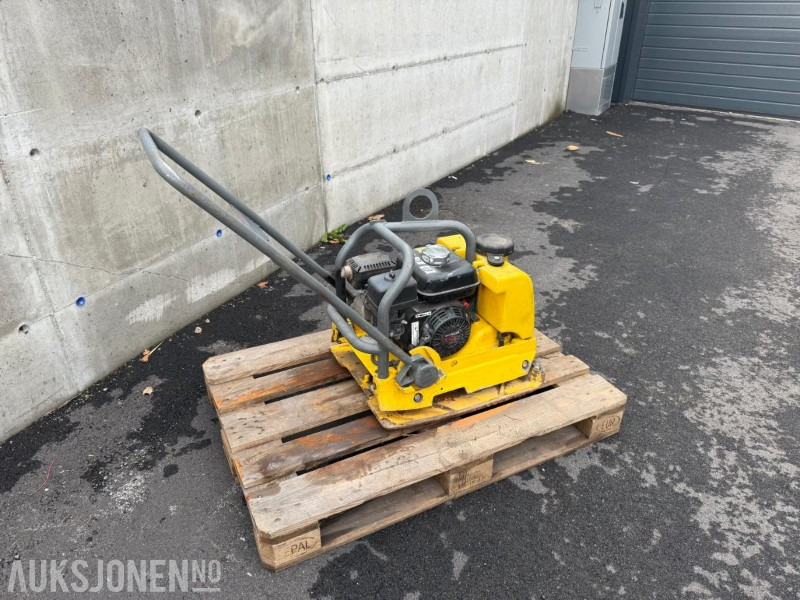 Wacker Neuson WP1550 vibroplate. - Roller: picture 3 Wacker Neuson WP1550 vibroplate. - Roller: picture 3