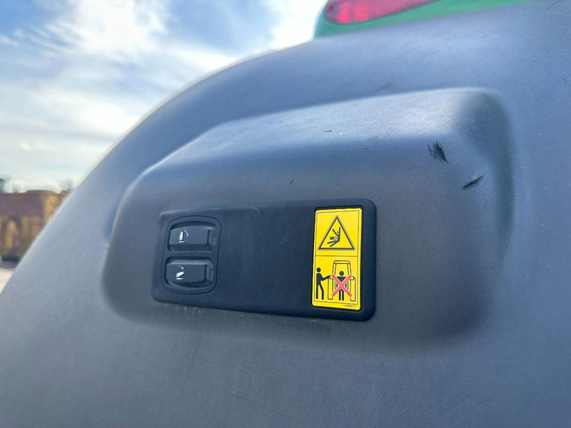 Farm tractor John Deere 6210R Included starFire 3000: picture 17