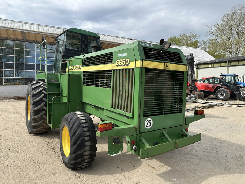 John Deere 6650 FOR PARTS - Forage harvester: picture 3 John Deere 6650 FOR PARTS - Forage harvester: picture 3