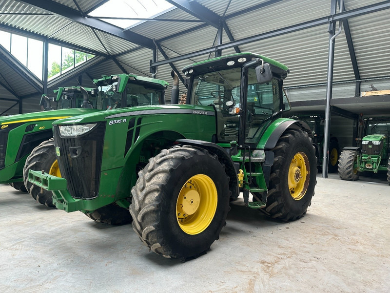 John Deere 8335R Powershift transmission - Farm tractor: picture 1 John Deere 8335R Powershift transmission - Farm tractor: picture 1