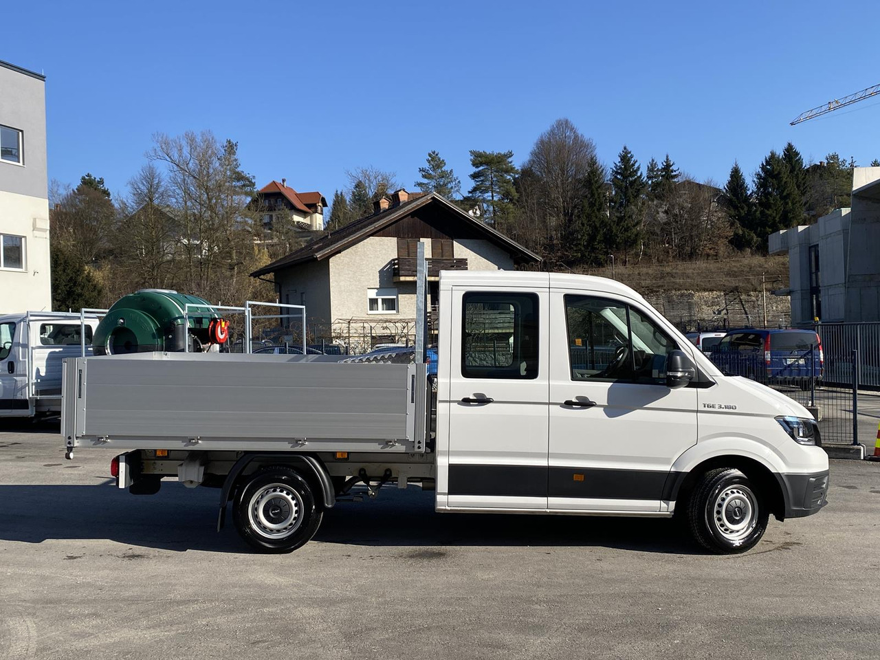 Flatbed van MAN TGE 3.180 DOKA 1+6 3640MM | OFFENE PRITSCHE + ALU KOFFER AUF DER PRITSCHE: picture 27 Flatbed van MAN TGE 3.180 DOKA 1+6 3640MM | OFFENE PRITSCHE + ALU KOFFER AUF DER PRITSCHE: picture 27