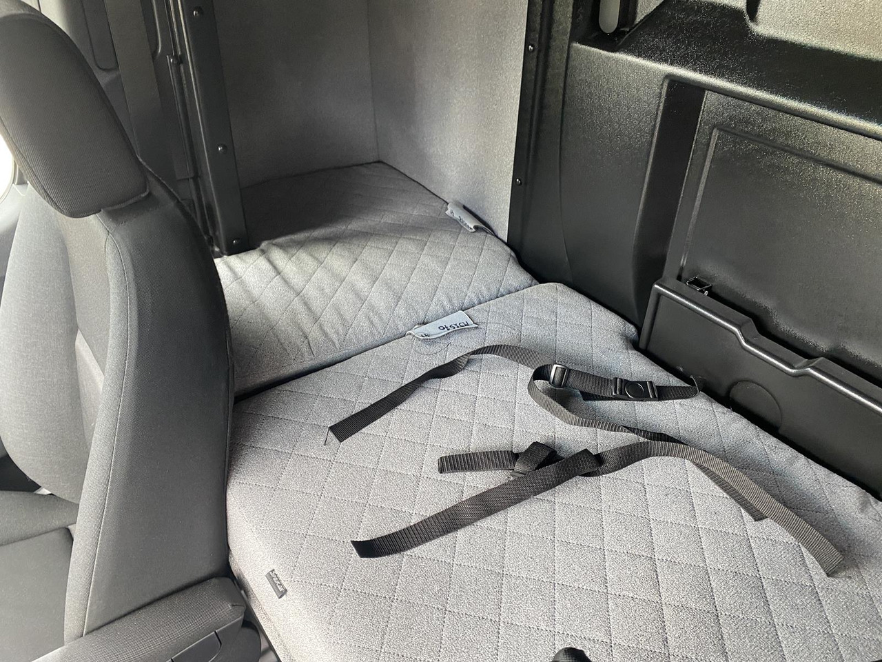 New Refrigerated van MERCEDES BENZ SPRINTER  317 CDI | DOPPELREGIME TIEFKÜHLKOFFER + BACKSLEEPER: picture 7