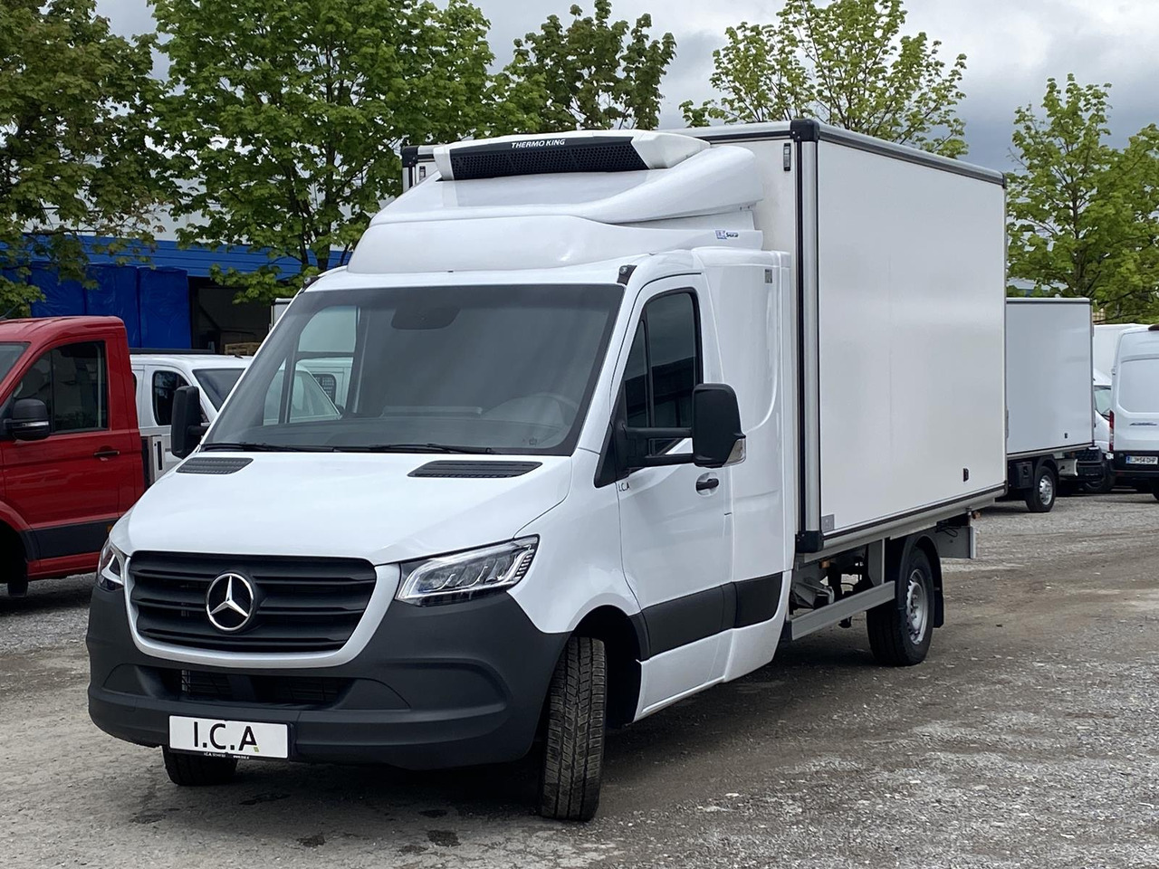 MERCEDES BENZ SPRINTER 317 CDI | DOPPELREGIME TIEFKÜHLKOFFER + BACKSLEEPER - Refrigerated van: picture 5 MERCEDES BENZ SPRINTER 317 CDI | DOPPELREGIME TIEFKÜHLKOFFER + BACKSLEEPER - Refrigerated van: picture 5