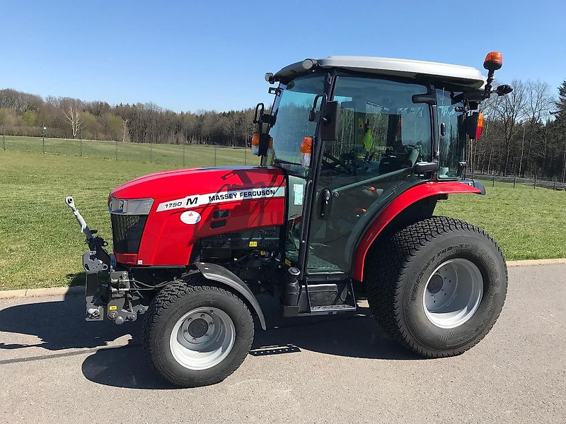 Massey Ferguson MF 1750 M HC - Farm tractor: picture 1 Massey Ferguson MF 1750 M HC - Farm tractor: picture 1