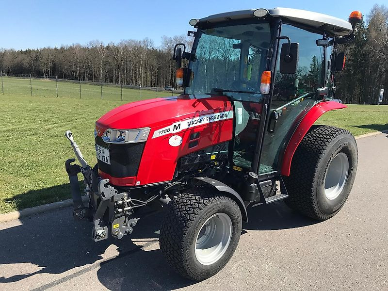 Massey Ferguson MF 1750 M HC - Farm tractor: picture 4 Massey Ferguson MF 1750 M HC - Farm tractor: picture 4