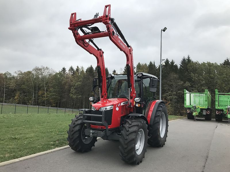 Massey Ferguson MF 4709 M Dyna-2 - Farm tractor: picture 5 Massey Ferguson MF 4709 M Dyna-2 - Farm tractor: picture 5